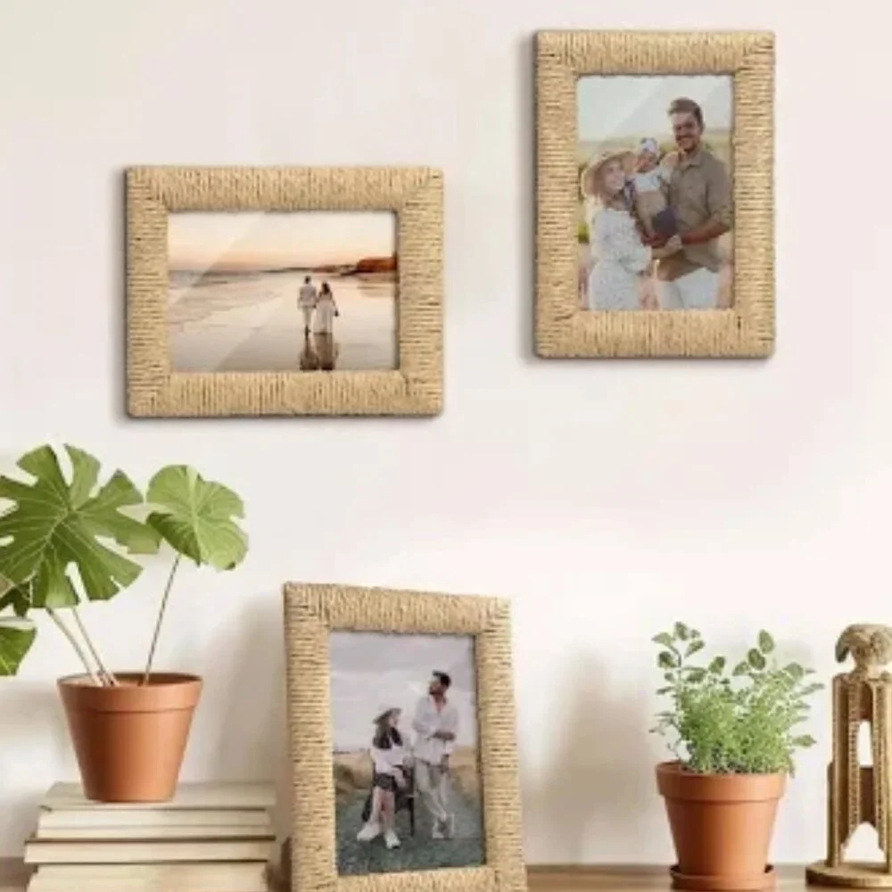 Natural Rattan 5 X 7 Picture Frame/NIB